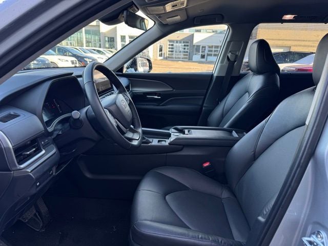 2025 Toyota Grand Highlander Base