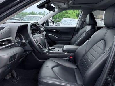 2024 Toyota Highlander Hybrid XLE