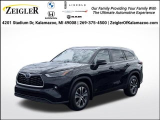 2024 Toyota Highlander Hybrid XLE