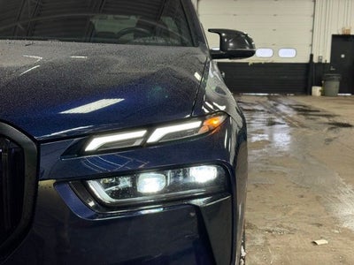 2024 BMW X7 M60i