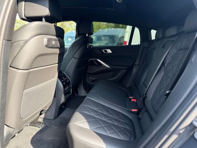 2026 BMW X6 M60i