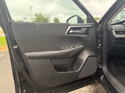 2025 Mitsubishi Outlander ES