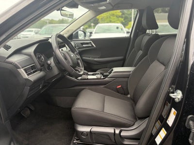 2025 Mitsubishi Outlander ES