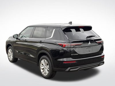 2025 Mitsubishi Outlander ES