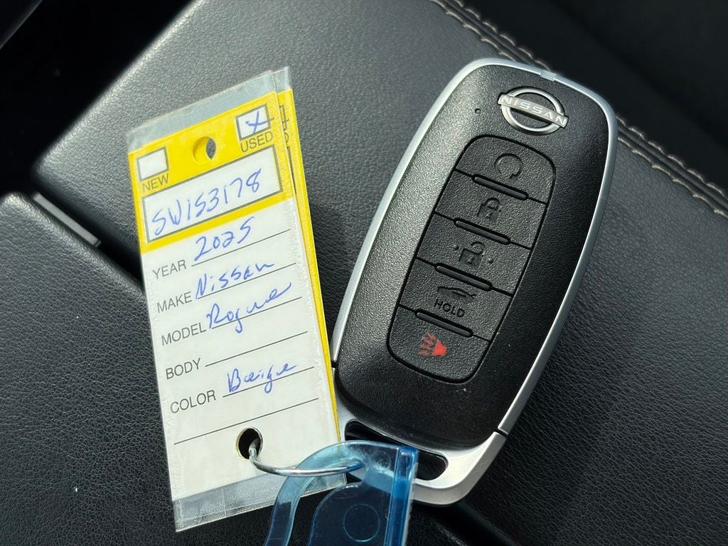 2025 Nissan Rogue SV