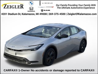 2025 Toyota Prius LE