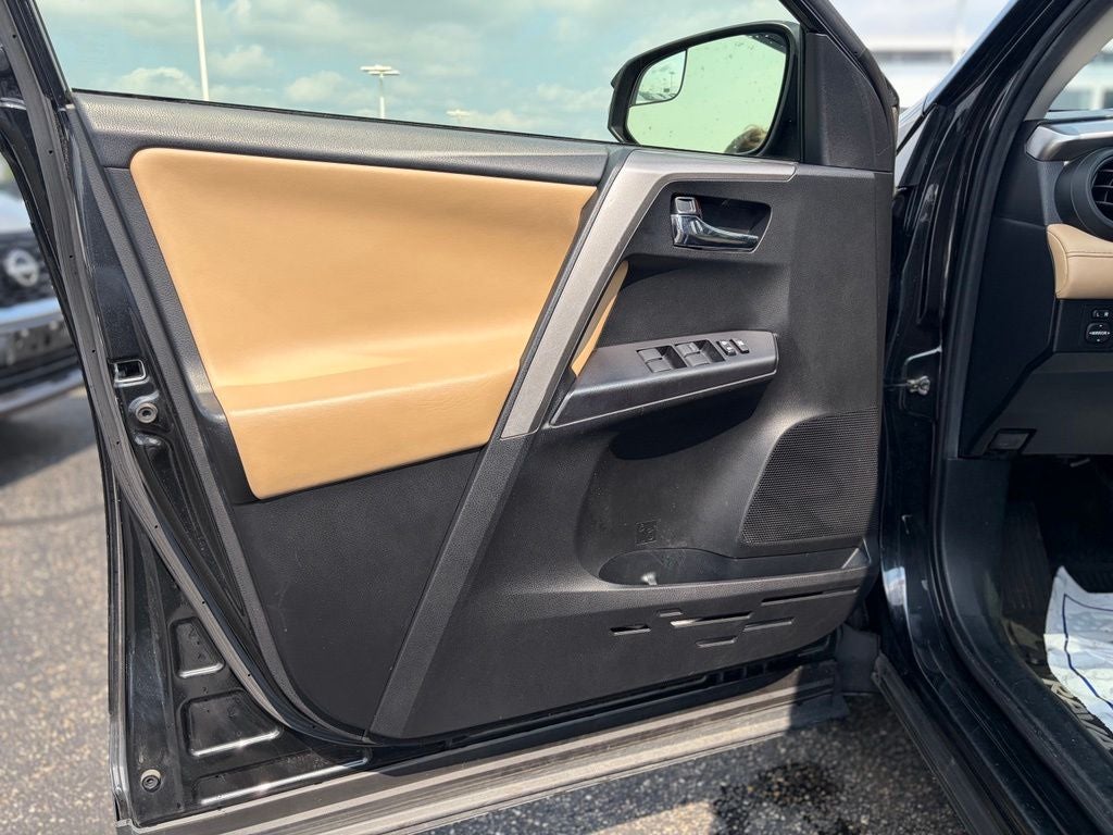 2018 Toyota RAV4 Hybrid XLE
