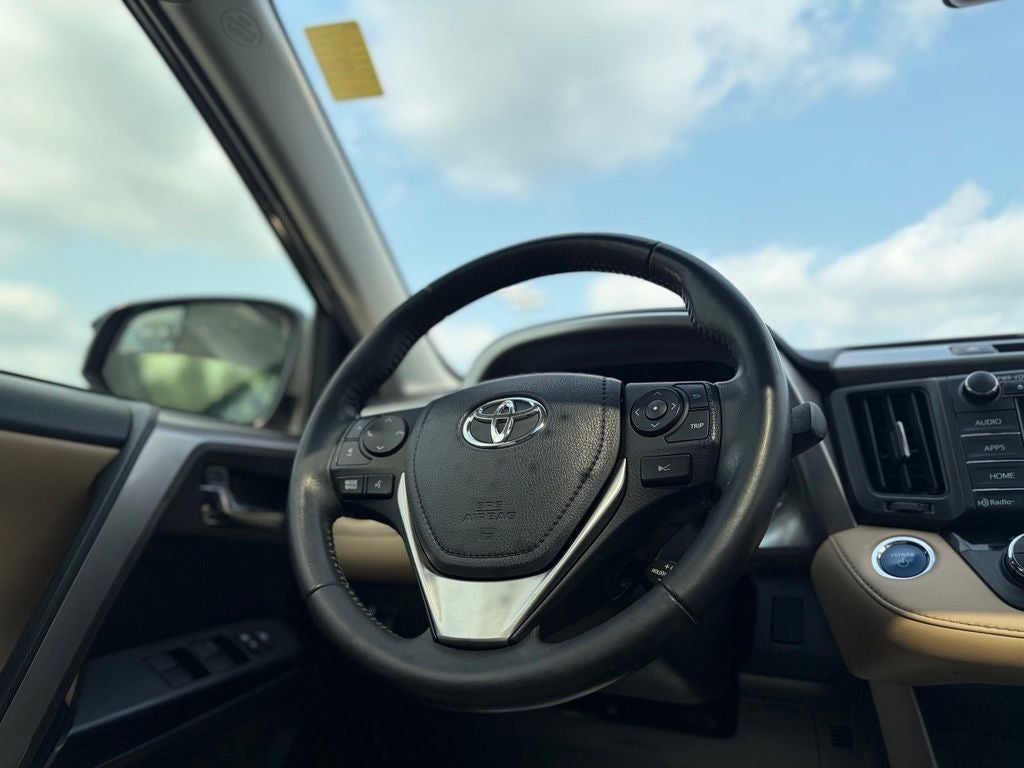 2018 Toyota RAV4 Hybrid XLE