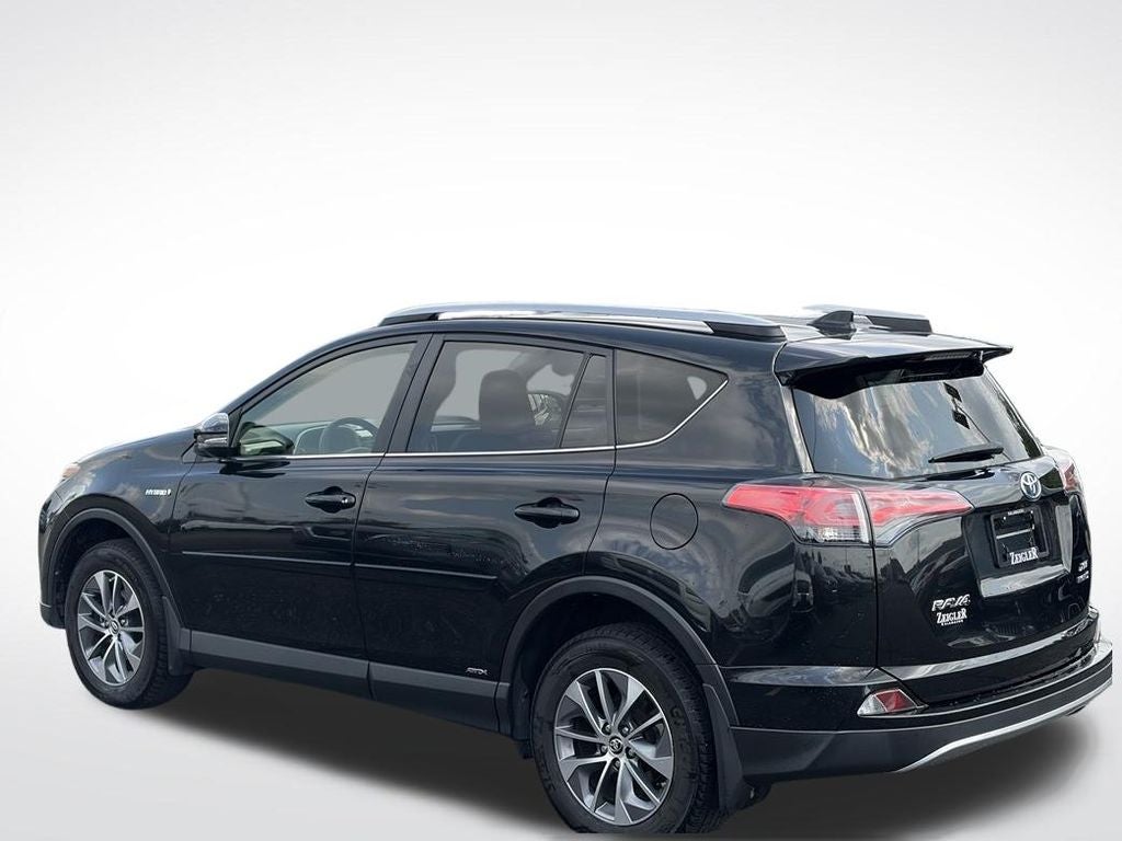 2018 Toyota RAV4 Hybrid XLE