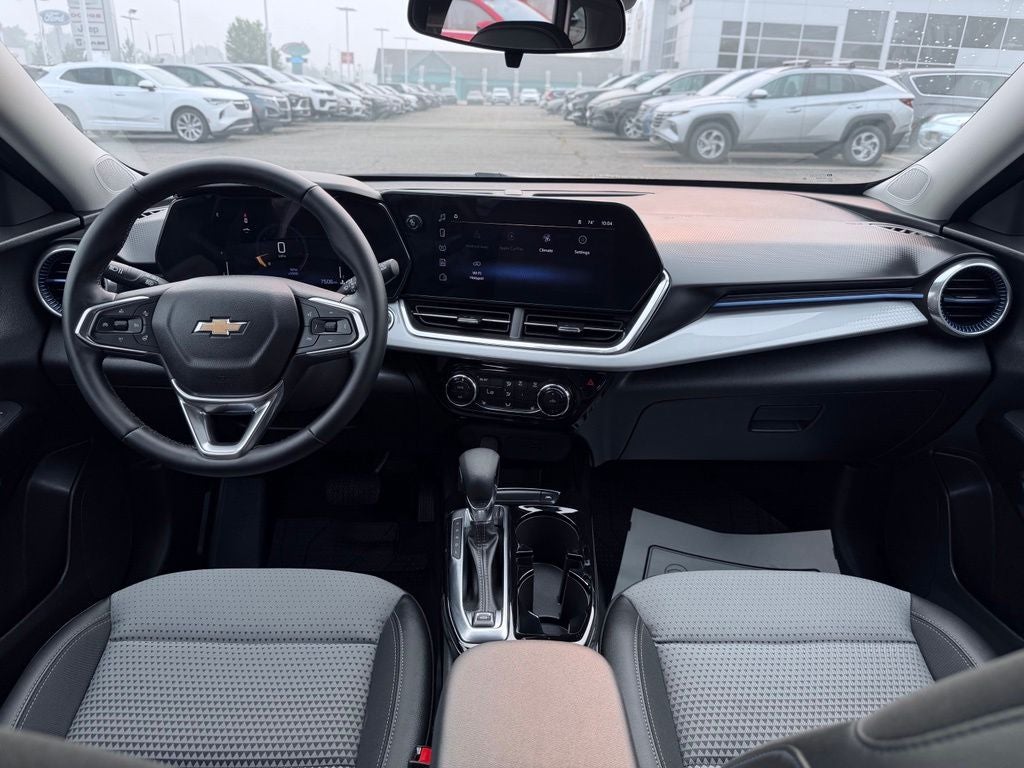 2024 Chevrolet Trax FWD LT
