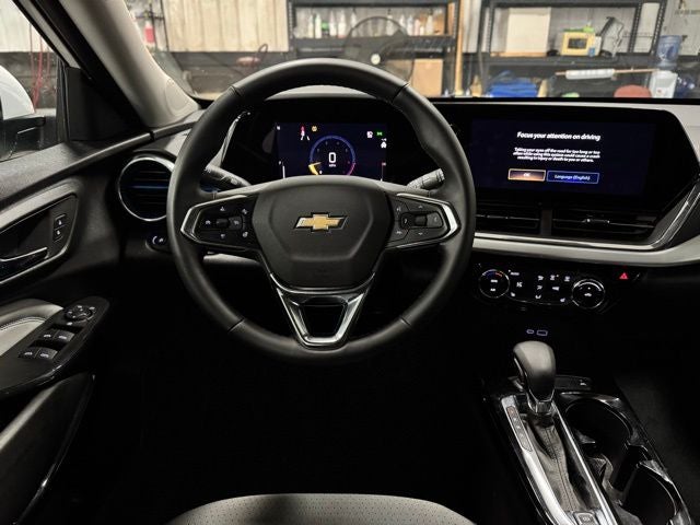 2025 Chevrolet Trax FWD LT