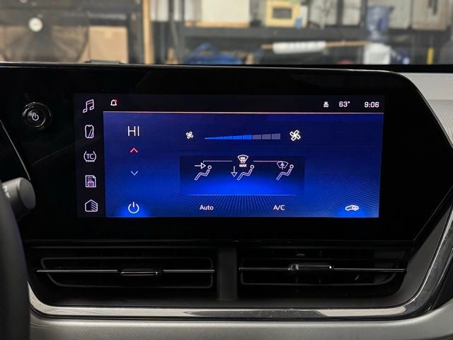 2025 Chevrolet Trax FWD LT