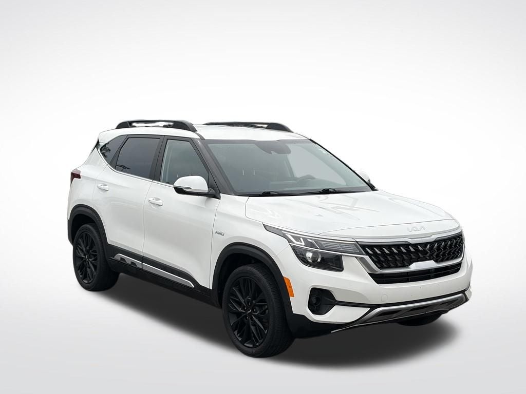 2022 Kia Seltos Nightfall