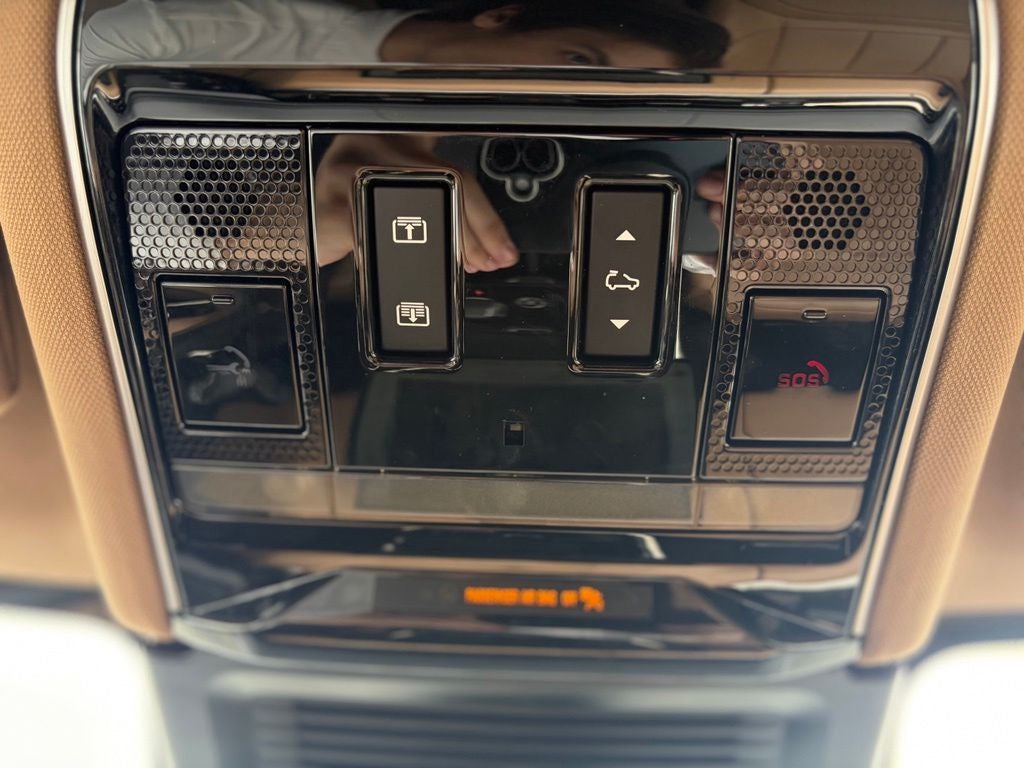 2025 Land Rover Range Rover Sport Plug-in Hybrid P460 Dynamic SE