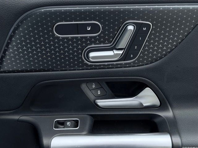 2025 Mercedes-Benz GLA 4MATIC®