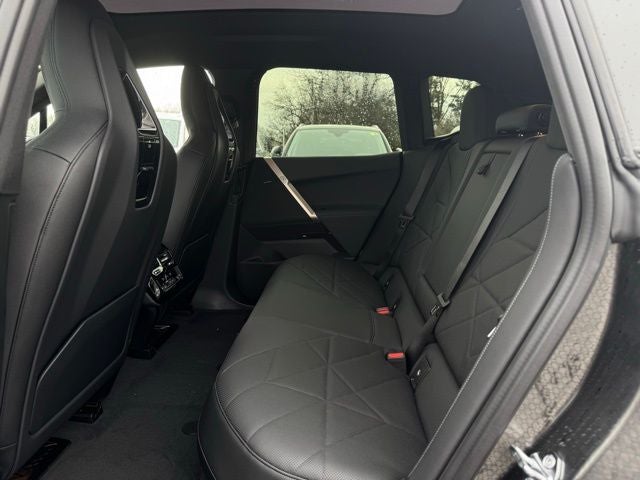 2026 BMW iX xDrive60