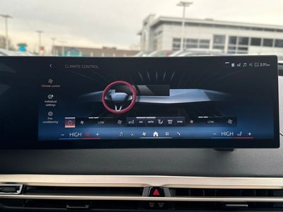 2026 BMW iX xDrive60