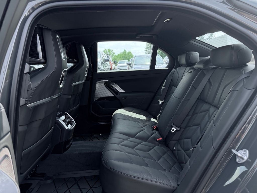 2026 BMW 7 Series 740i xDrive