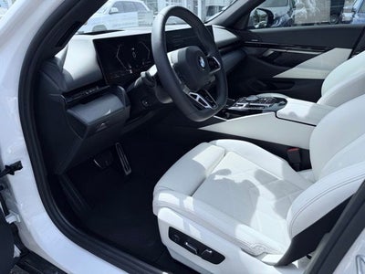 2026 BMW 5 Series xDrive