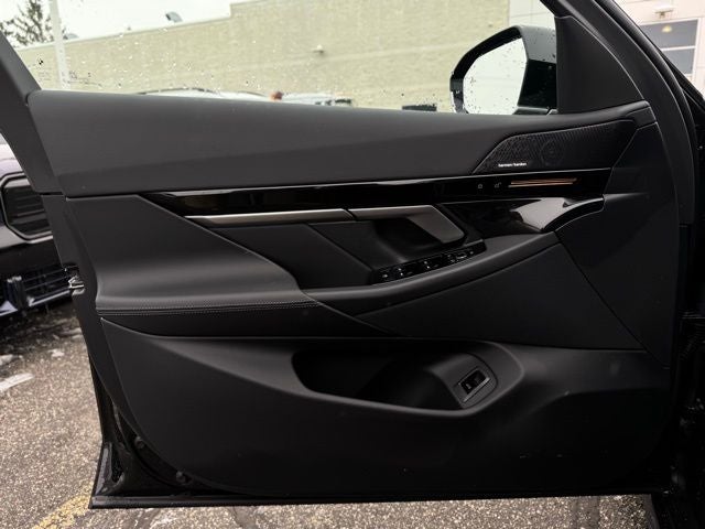 2026 BMW 5 Series 530i xDrive