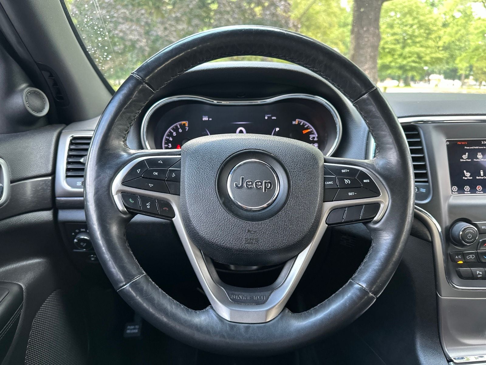 2018 Jeep Grand Cherokee Laredo E