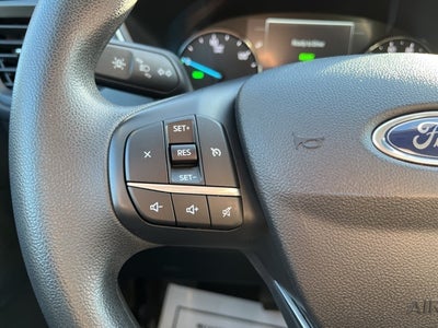 2022 Ford Escape Hybrid SE