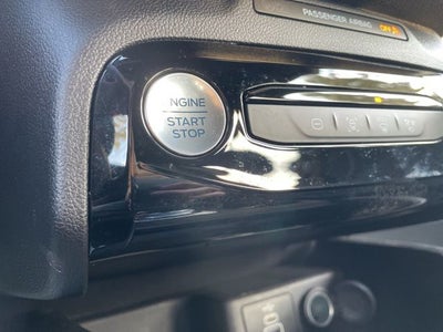 2025 Ford Escape Hybrid ST-Line Elite