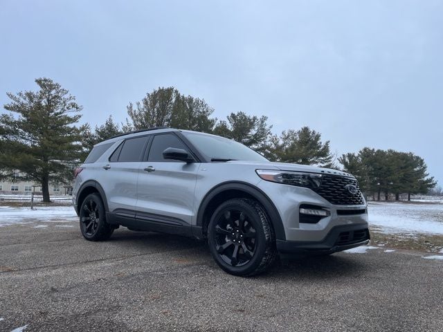 2024 Ford Explorer ST-Line