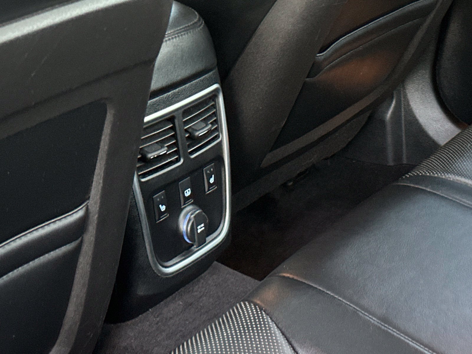 2013 Chrysler 300 C