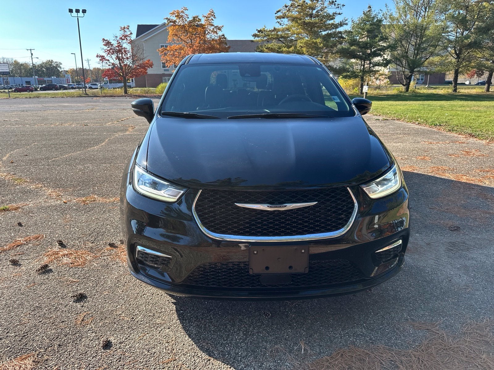 2025 Chrysler Pacifica Select