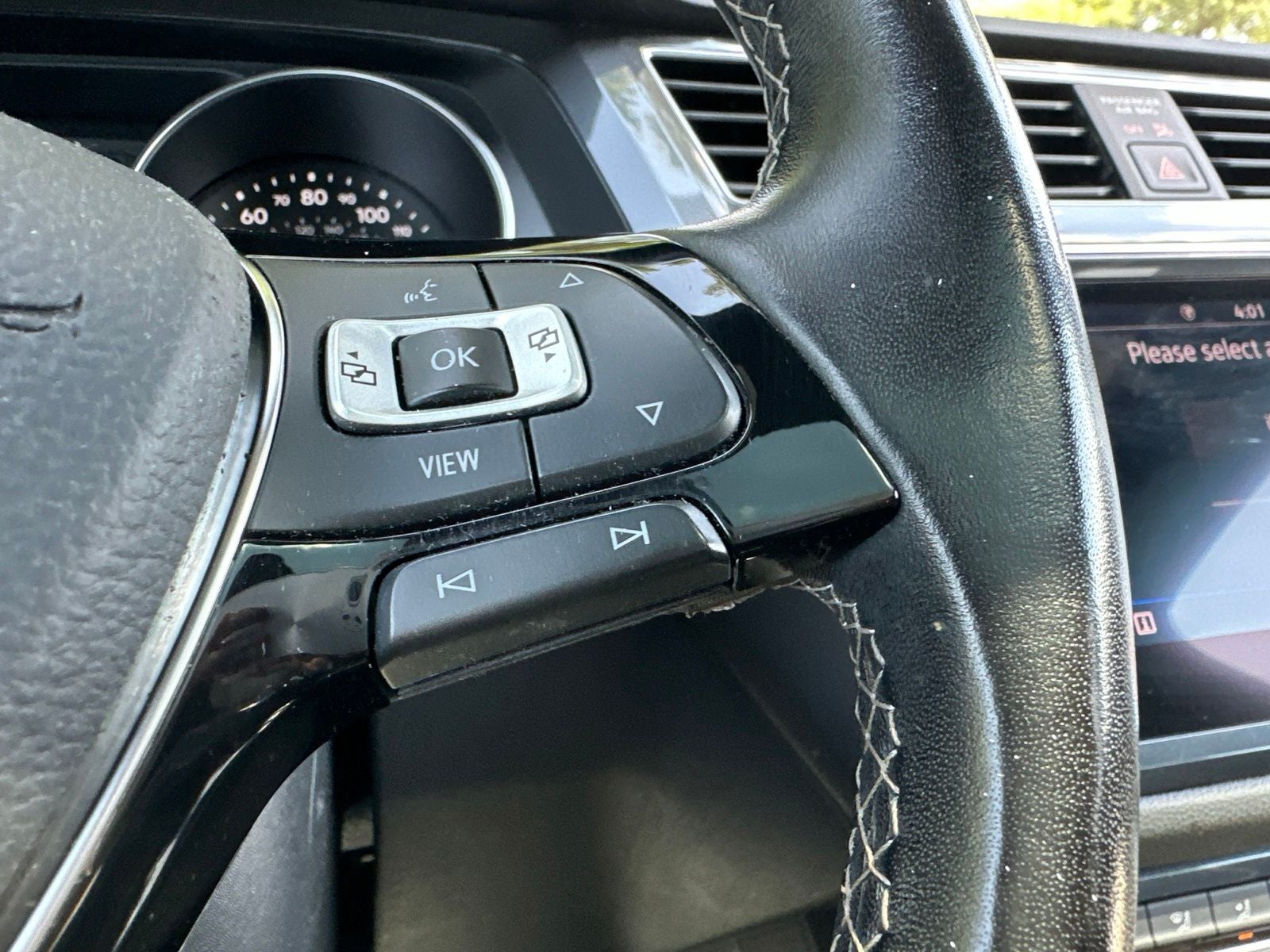 2021 Volkswagen Tiguan 2.0T SE R-Line Black