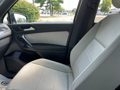 2021 Volkswagen Tiguan 2.0T SE R-Line Black