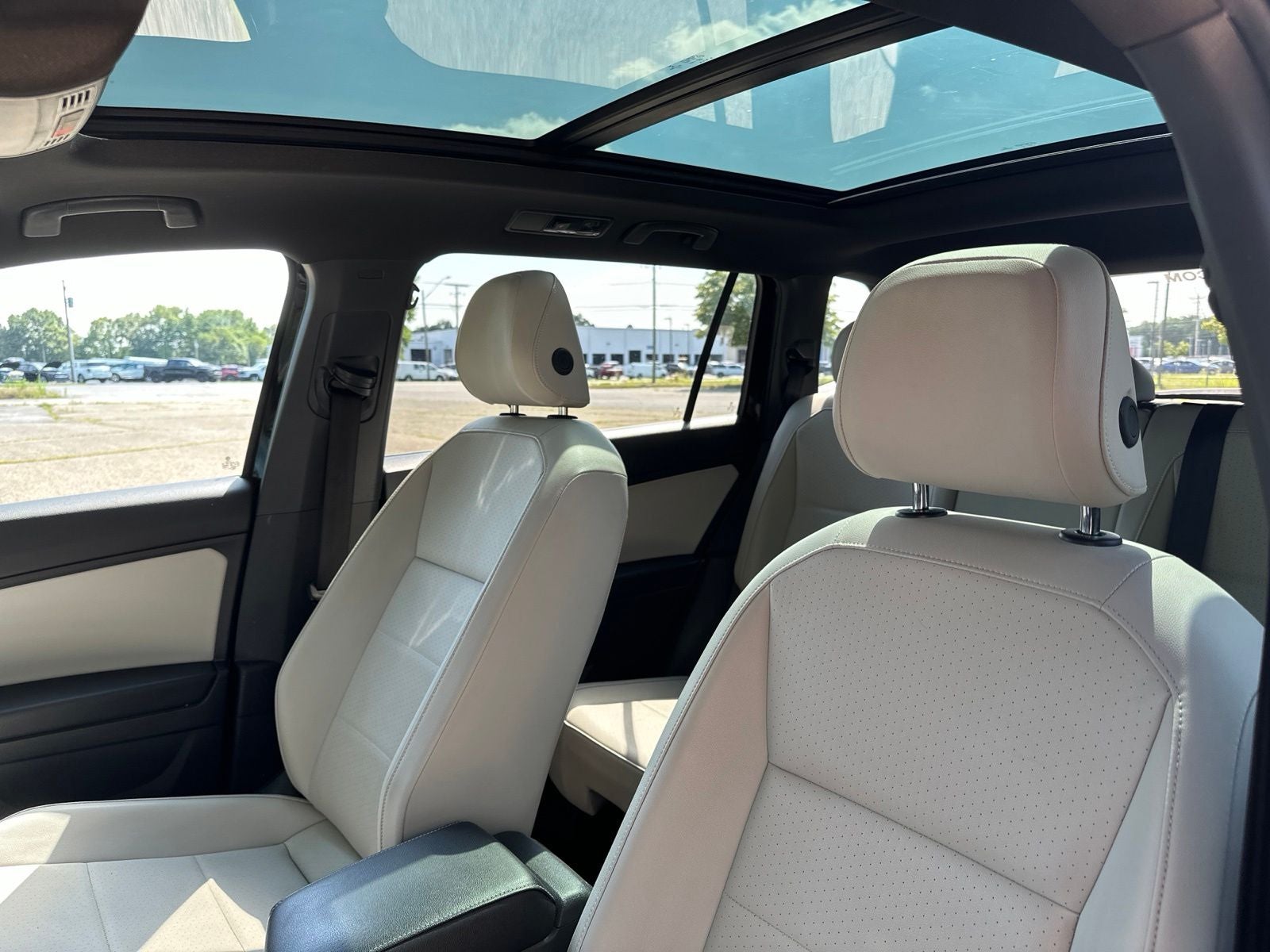 2021 Volkswagen Tiguan 2.0T SE R-Line Black