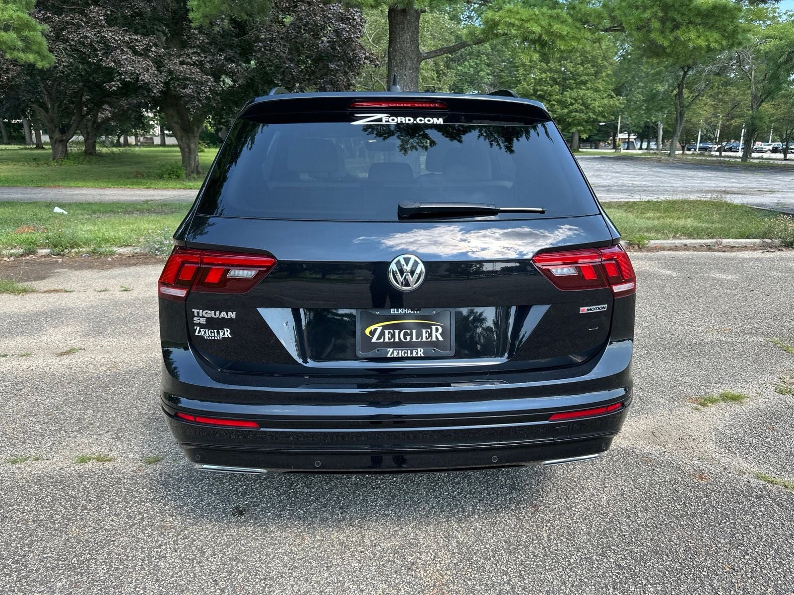 2021 Volkswagen Tiguan 2.0T SE R-Line Black