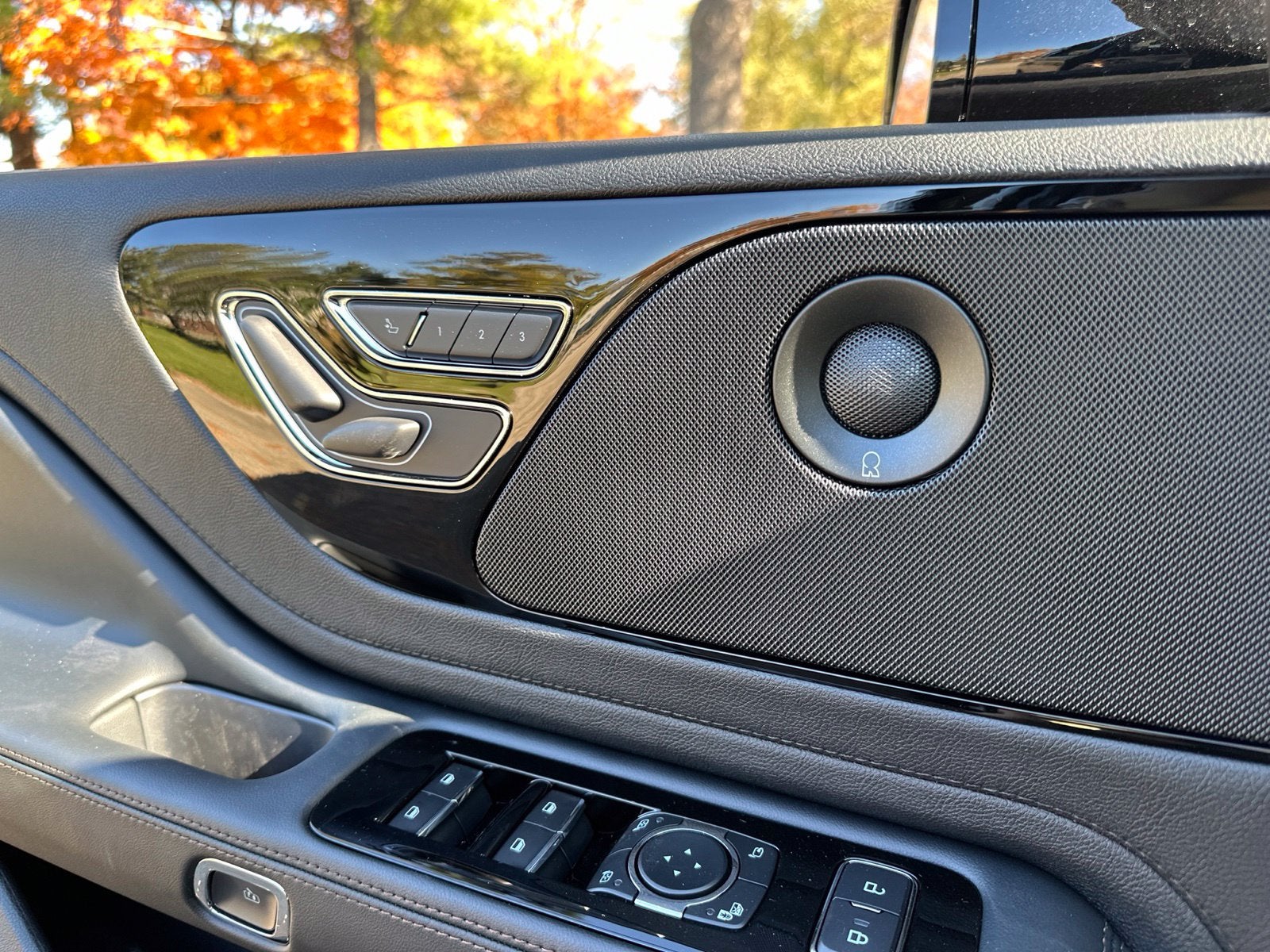 2027 Lincoln Aviator Premiere Premium