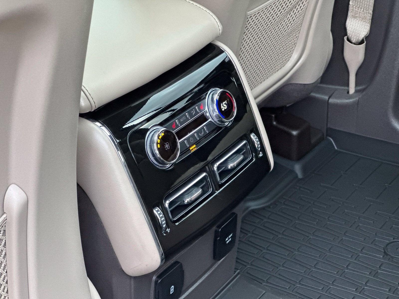 2023 Lincoln Aviator Standard Premium