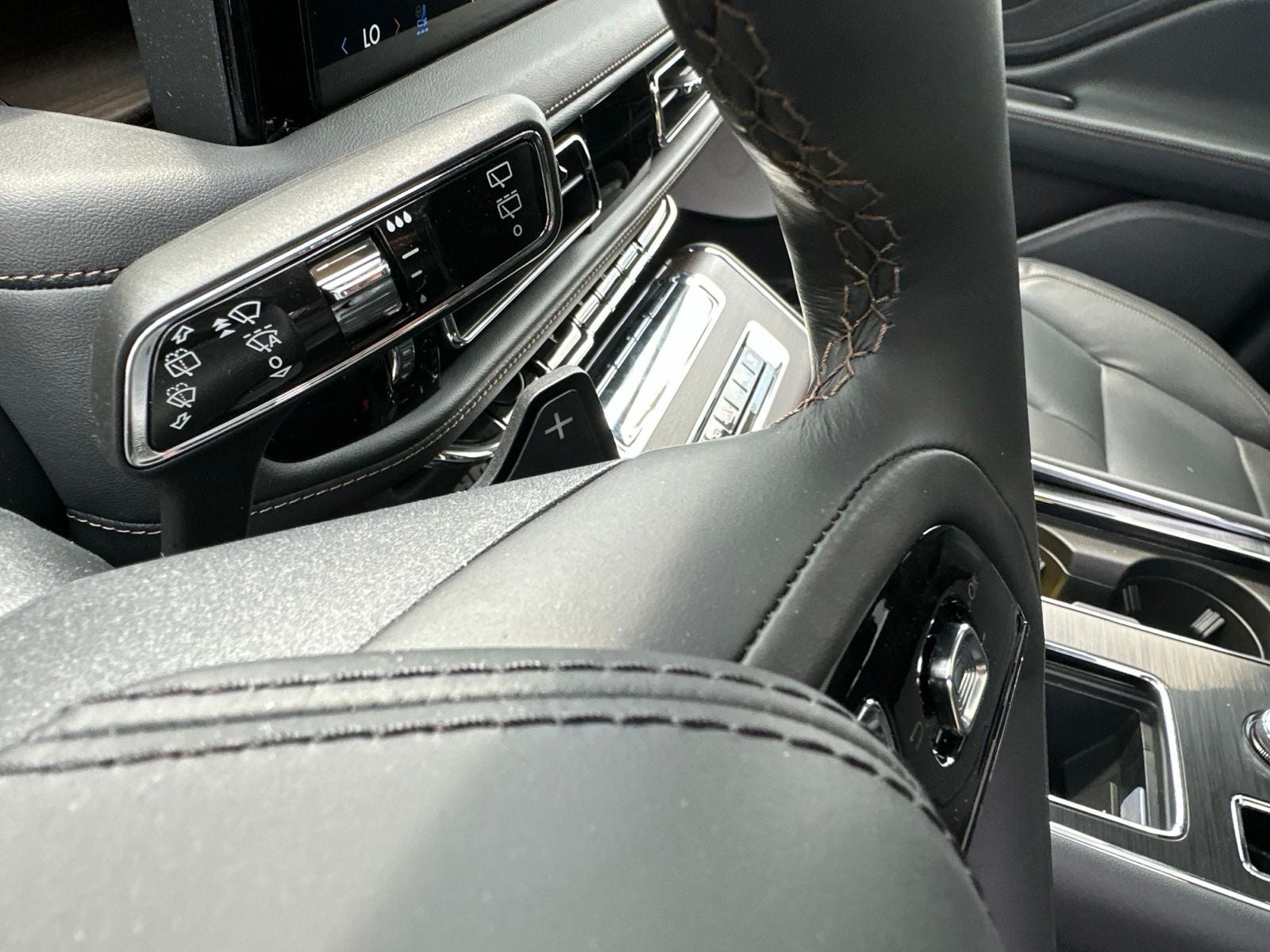2026 Lincoln Aviator Reserve Premium