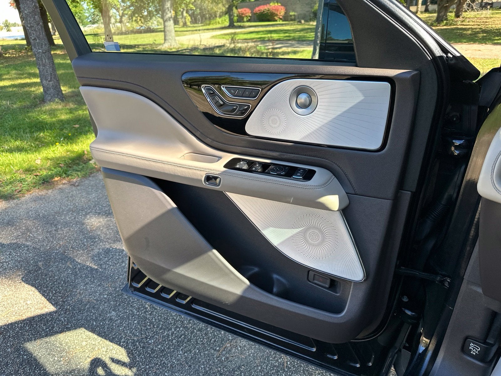 2022 Lincoln Aviator Reserve Premium