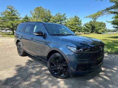 2027 Lincoln Navigator Reserve