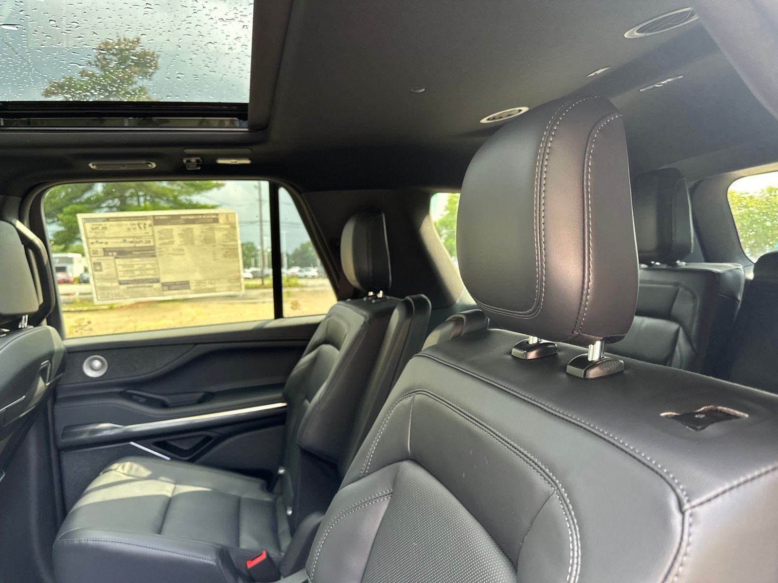 2027 Lincoln Navigator Reserve