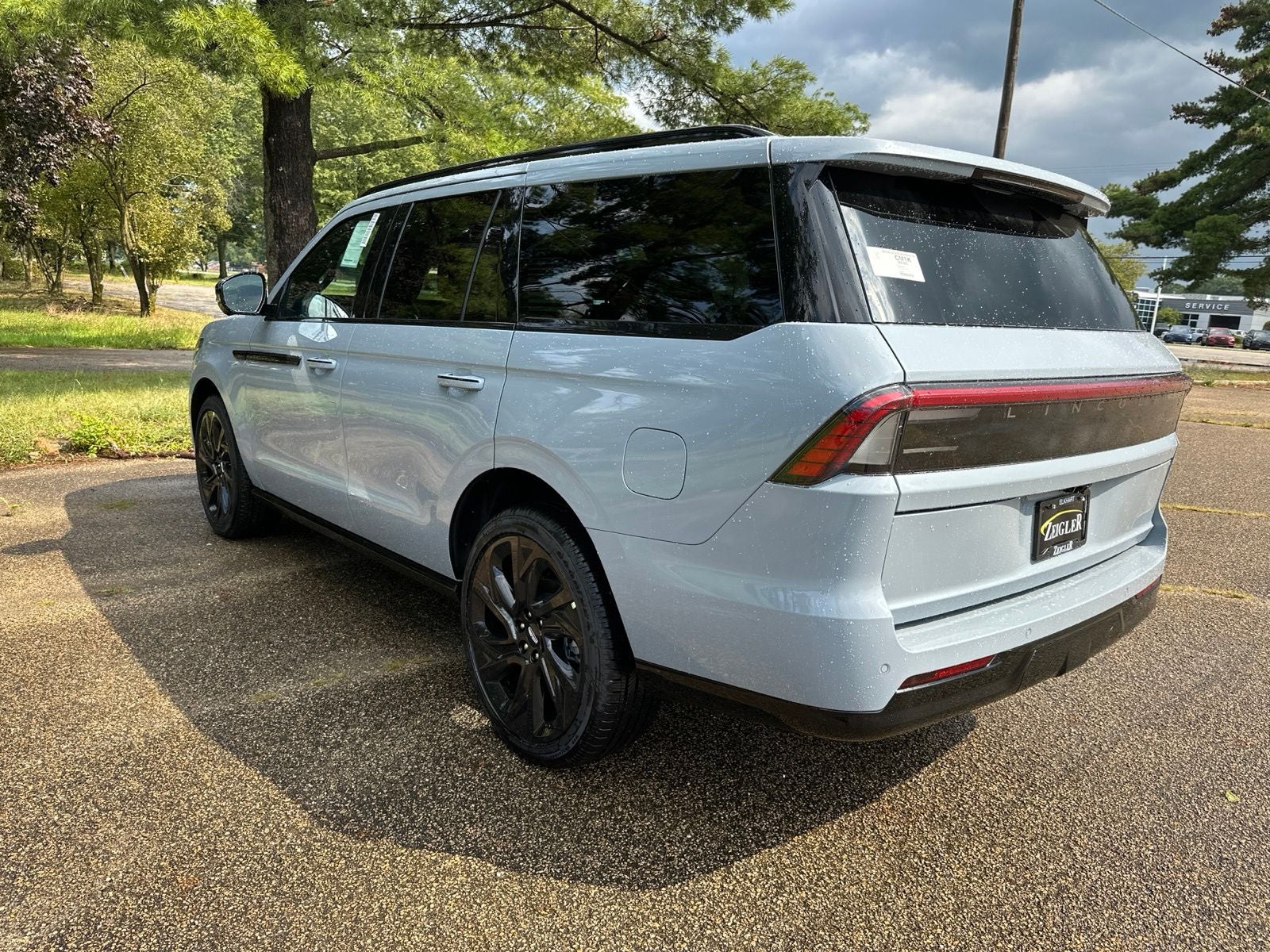 2027 Lincoln Navigator Reserve