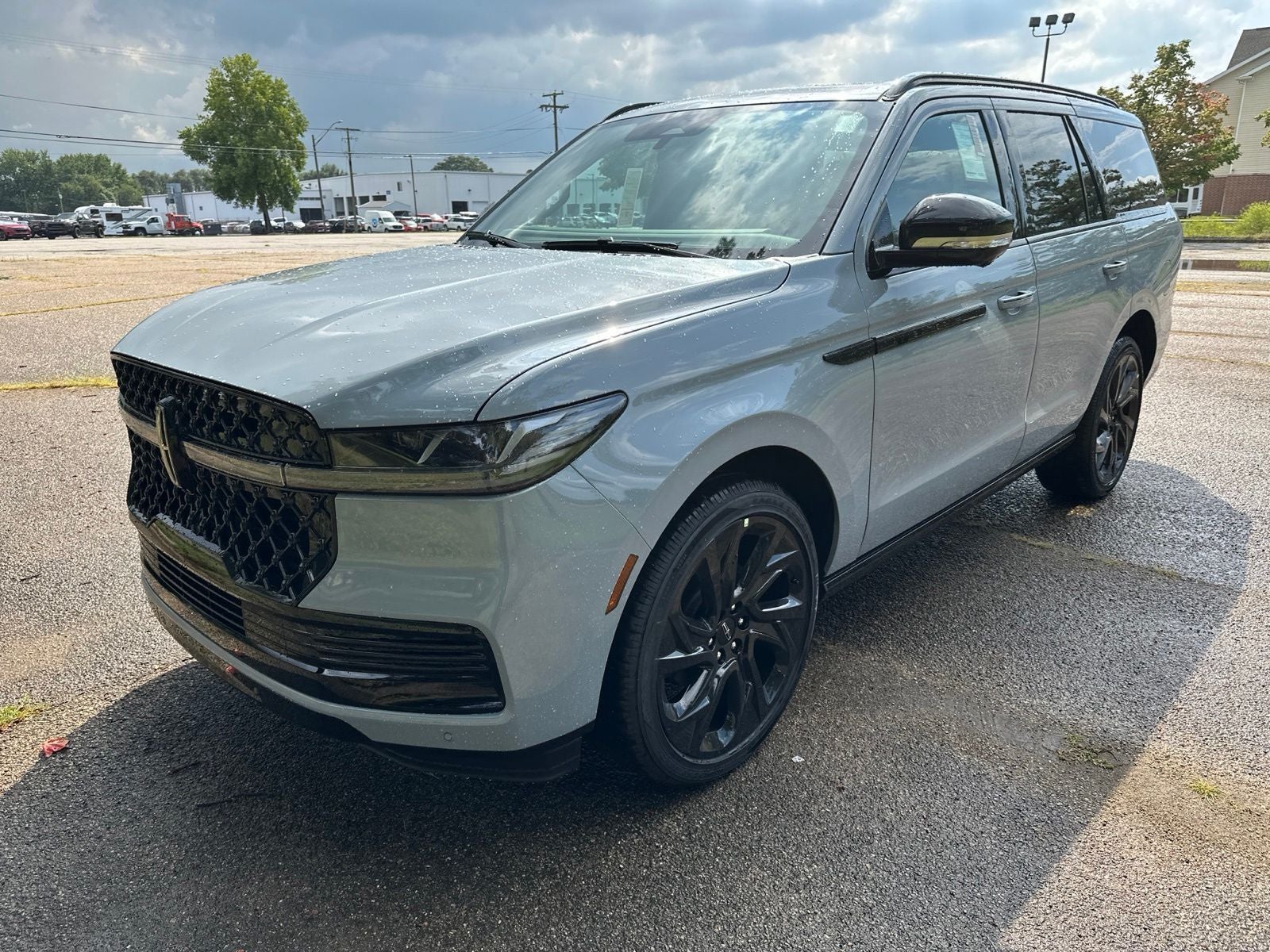 2027 Lincoln Navigator Reserve