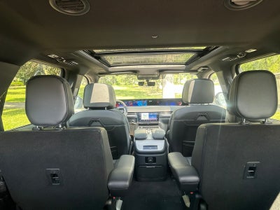 2027 Lincoln Navigator Reserve