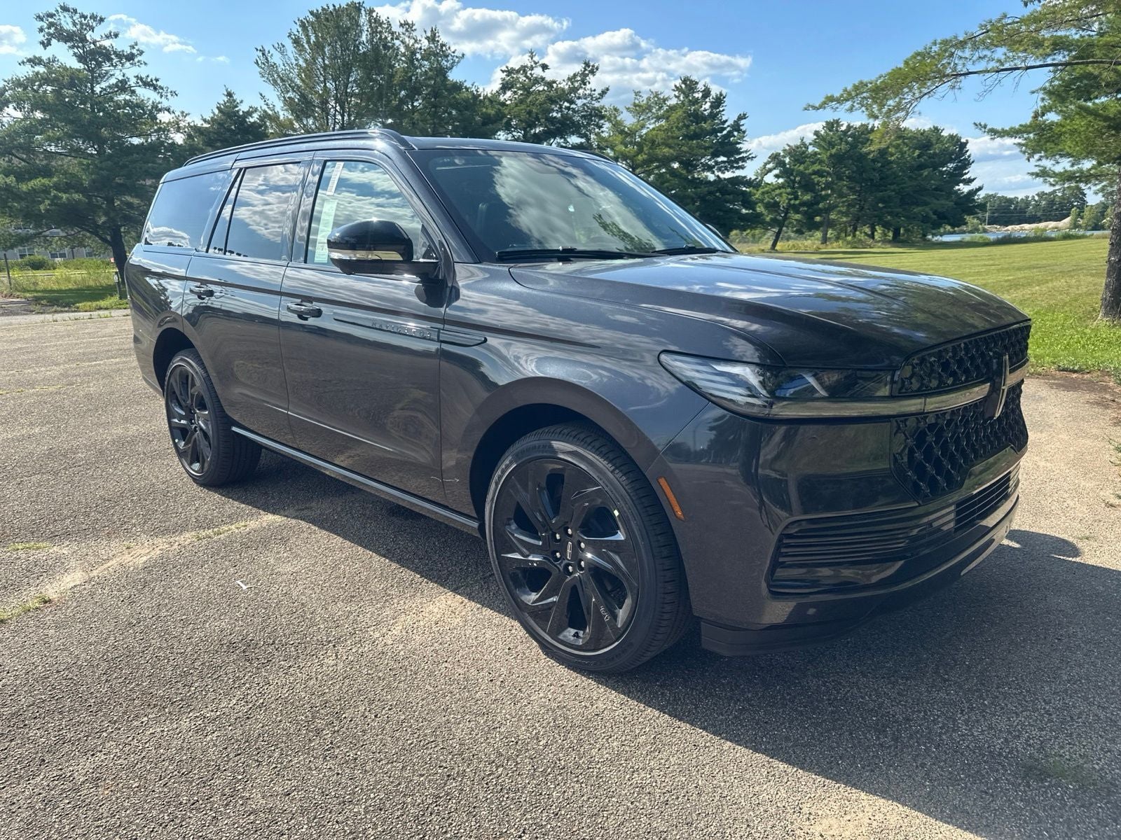 2027 Lincoln Navigator Reserve