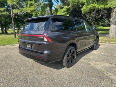 2027 Lincoln Navigator Reserve
