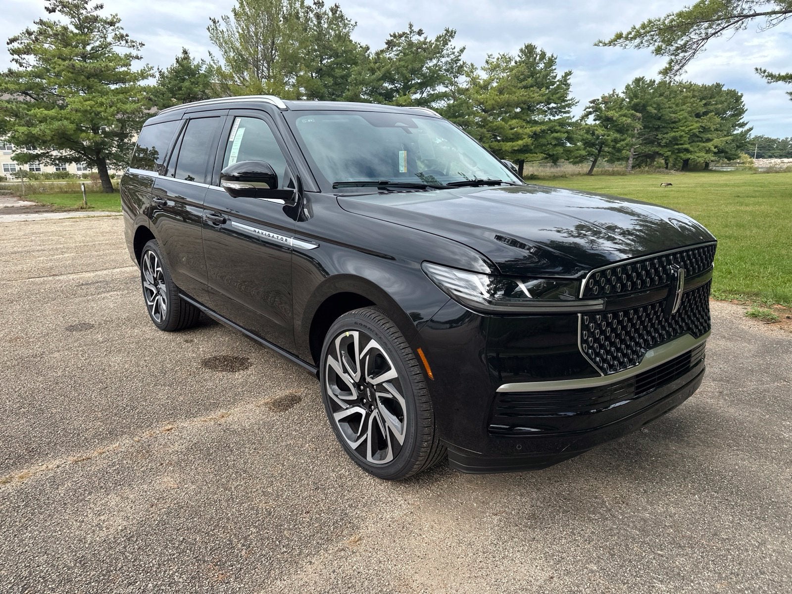 2027 Lincoln Navigator Reserve