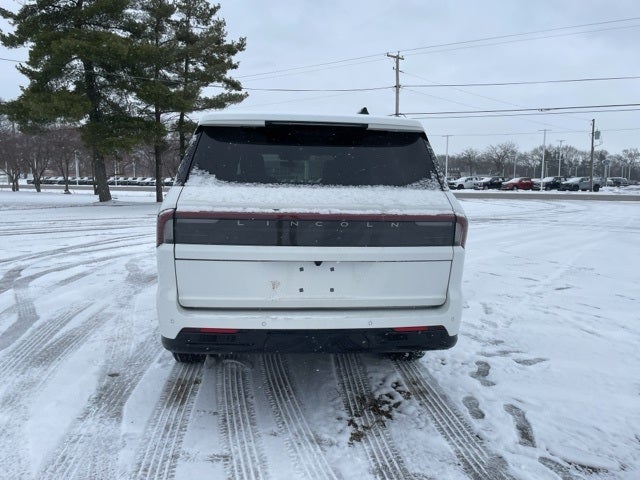 2026 Lincoln Navigator L Reserve
