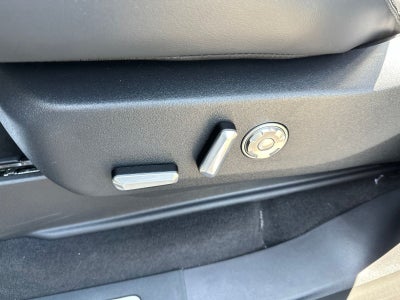 2027 Lincoln Navigator L Reserve
