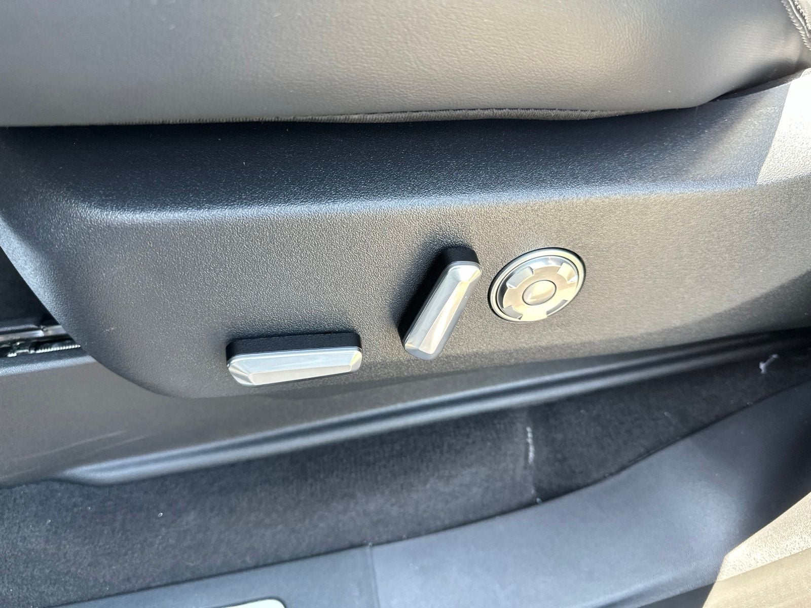 2027 Lincoln Navigator L Reserve