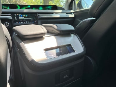 2027 Lincoln Navigator L Reserve